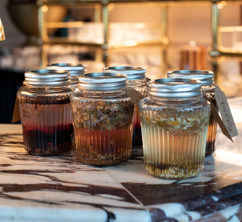 How to make a spiced gin for Christmas